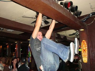 Thrusters Lounge in Pacific Beach